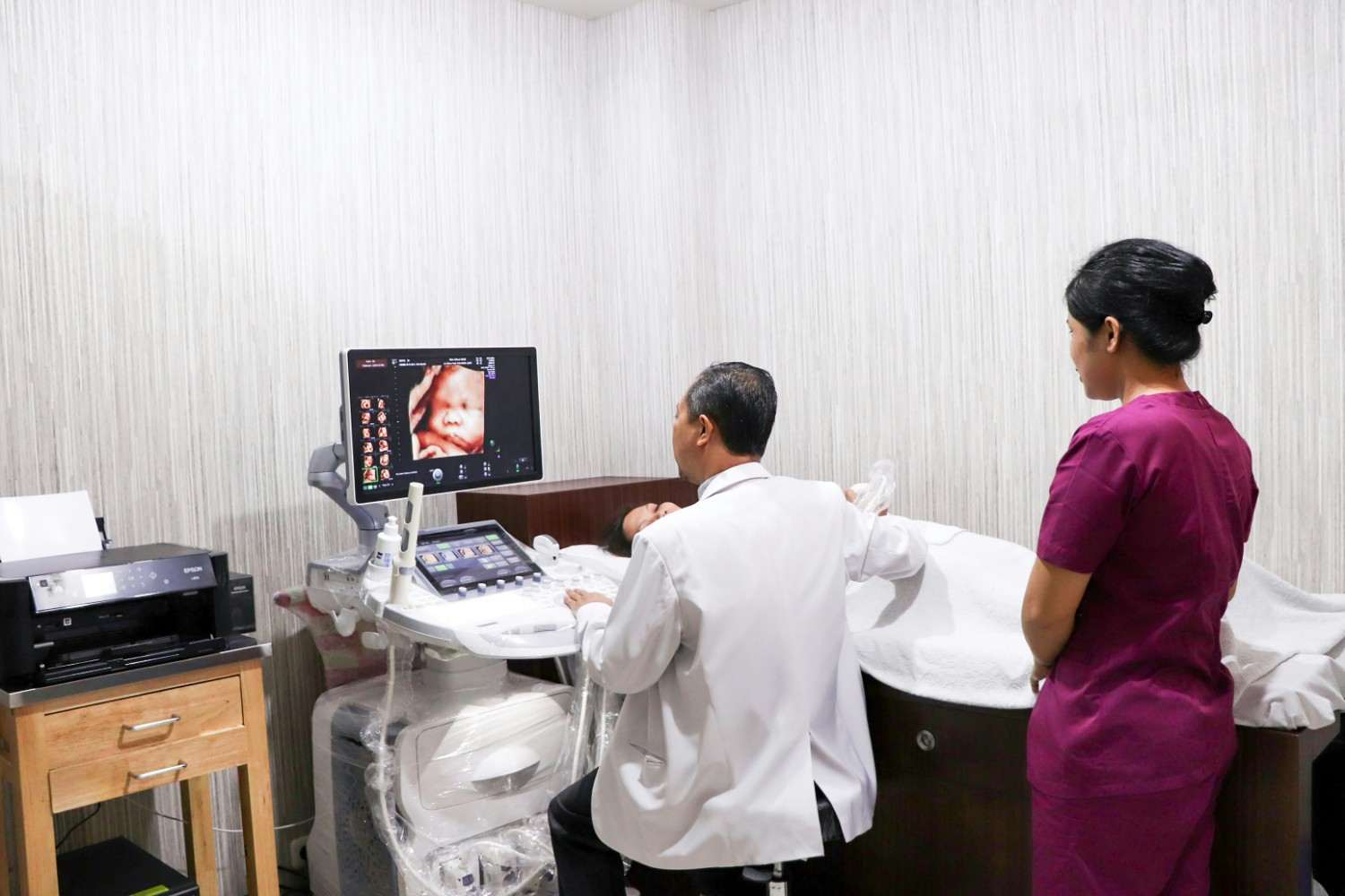 Gynecology Hospital in Uncha Gaon